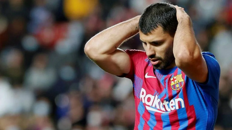 En conferencia de prensa, el “Kun” Agüero notificará su futuro