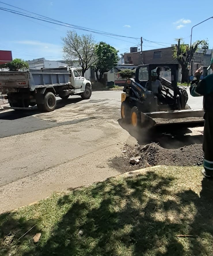 Trabajos de fumigación, iluminación y bacheo para este jueves