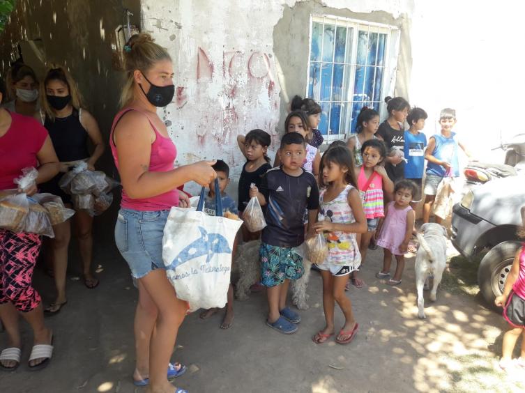 7° edición de la entrega de pan dulces solidarios