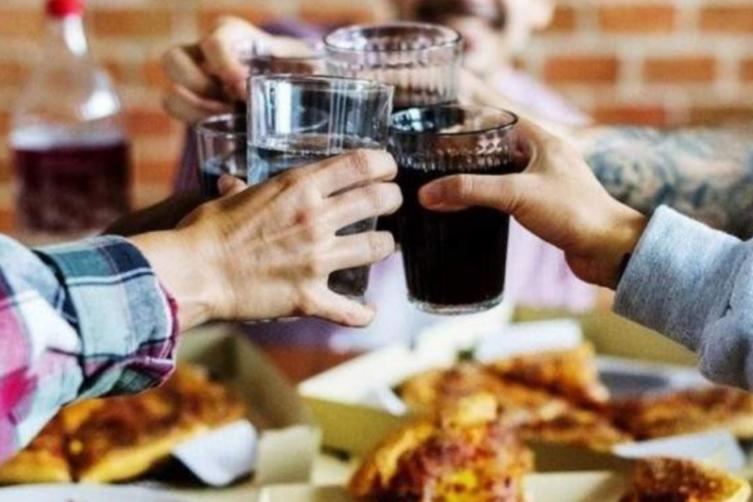 Recomiendan sostener los cuidados en reuniones sociales y familiares 