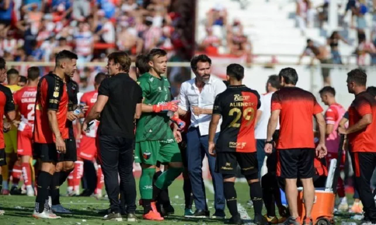 Domínguez quiere  a Aliendro para Independiente