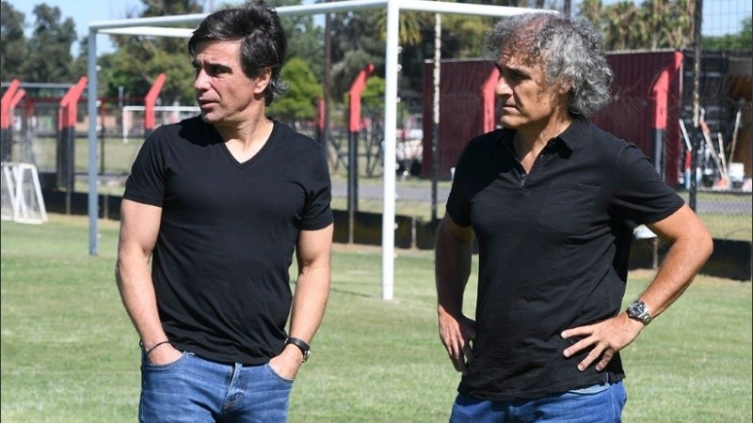 Sanguinetti interesado en Arboleda, descartó a Vangioni