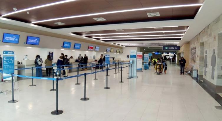 El Gobierno descartó cierres de fronteras pese a la tercera ola