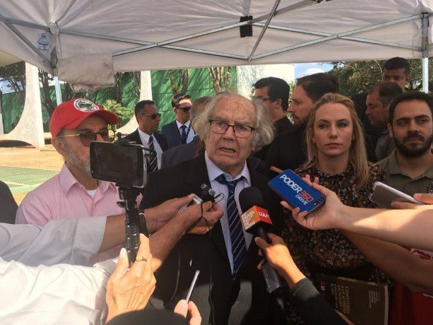 Adolfo Pérez Esquivel sufrió un ACV en Mar del Plata