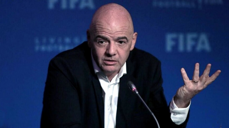Infantino cree que la Eurocopa podría jugarse cada dos años