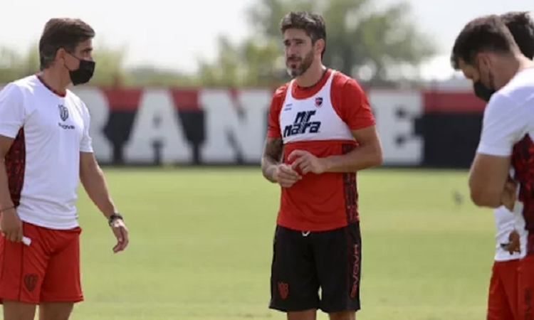 Ola de Covid: Newell's no irá a los amistosos a Uruguay  