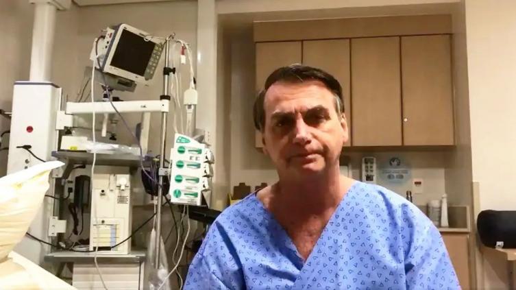 Bolsonaro dejó la clínica donde estuvo internado desde el lunes