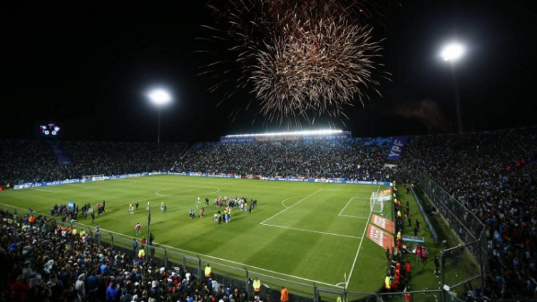 FIFA sancionó a la AFA y la advirtió