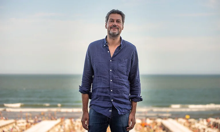 Lammens visitó Mar del Plata: “El alza del COVID no pone en riesgo la temporada”
