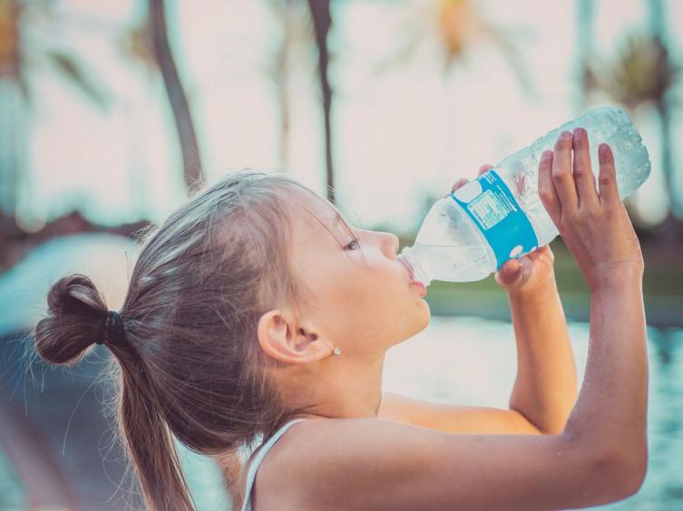 Ola de calor y niños: ¿Qué cuidados hay que tener?