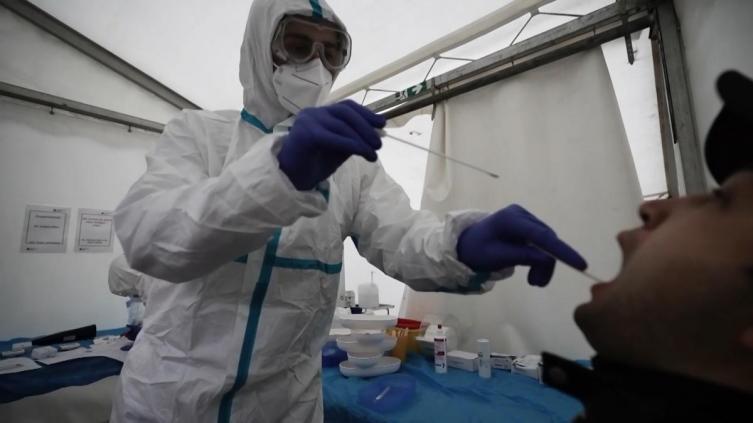 EEUU: las hospitalizaciones por Ómicron baten récords y superan a las de la variante Delta