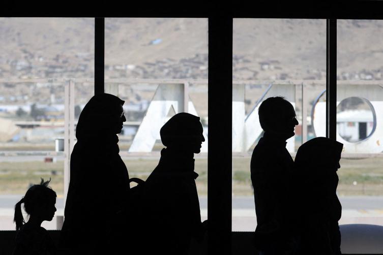 Cómo deberíamos embarcar en los aviones para ahorrar tiempo