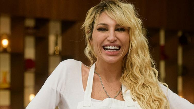 Aseguran que Vicky Xipolitakis se habría comprometido con su nueva pareja