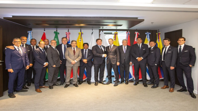 En Asunción, Conmebol y UEFA fortalecieron su alianza