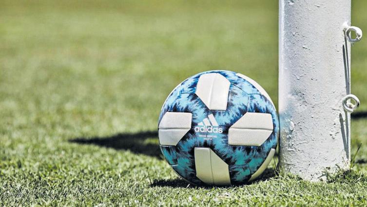 La agenda del fútbol para ver en la Argentina por TV el 22 de enero