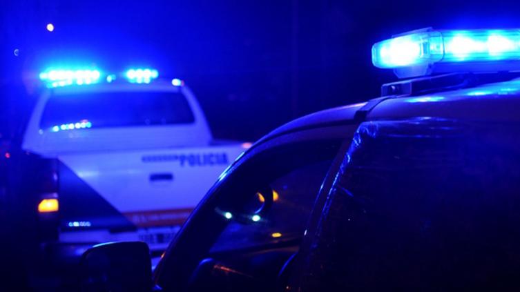 Hallan el cuerpo de un hombre en el interior de un auto