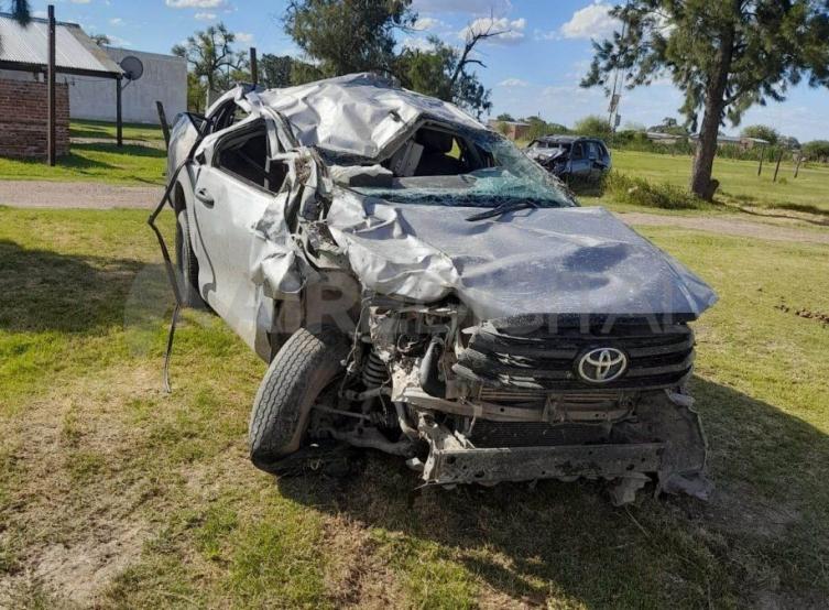 Una camioneta oficial involucrada en un fatal accidente