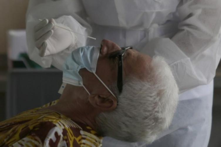 Chile batió su récord de contagios diarios:  18.446 casos