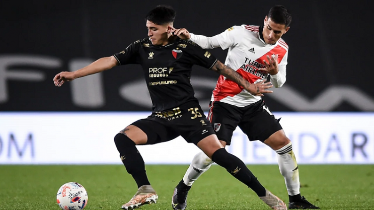 River gestiona para quedarse con Farías en junio