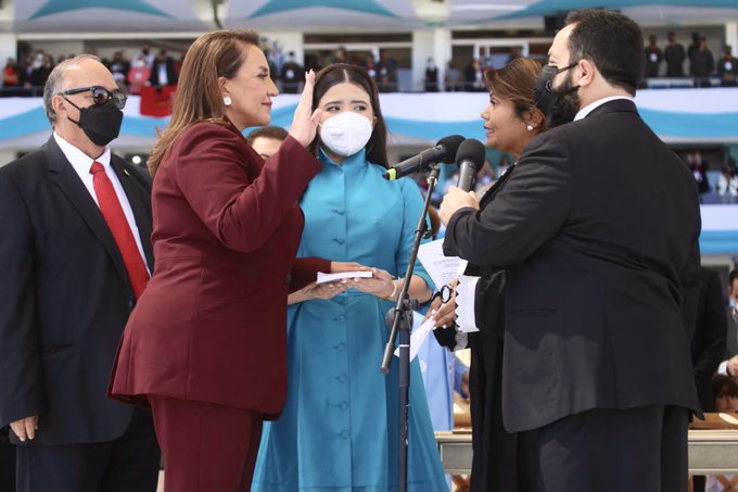 Xiomara Castro se convirtió en la primera mujer gobernante de Honduras