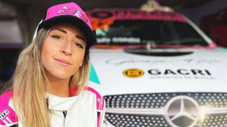 La primera carrera de mujeres en la historia del automovilismo nacional 