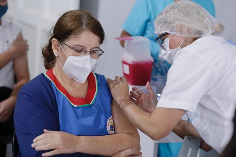 Más del 90% de los docentes del país completaron su esquema de vacunación