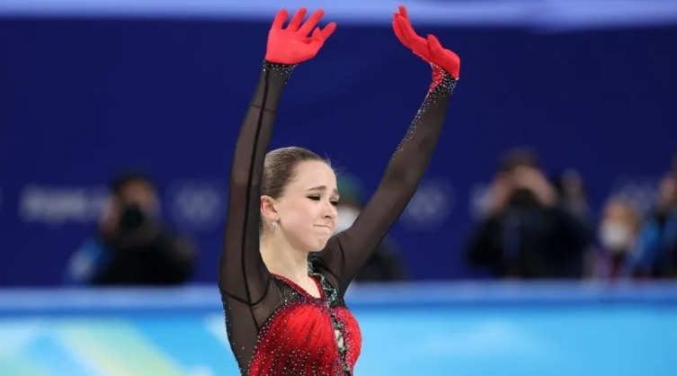 Kamila Valieva es la primera mujer en hacer un salto cuádruple en los JJOO