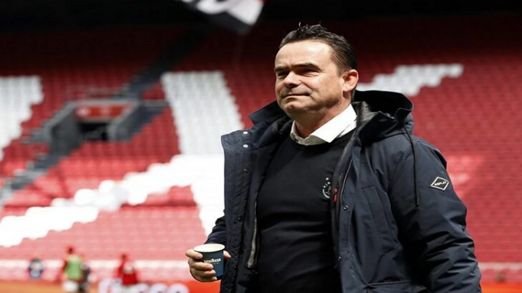Marc Overmars, tras ser despedido del Ajax: 