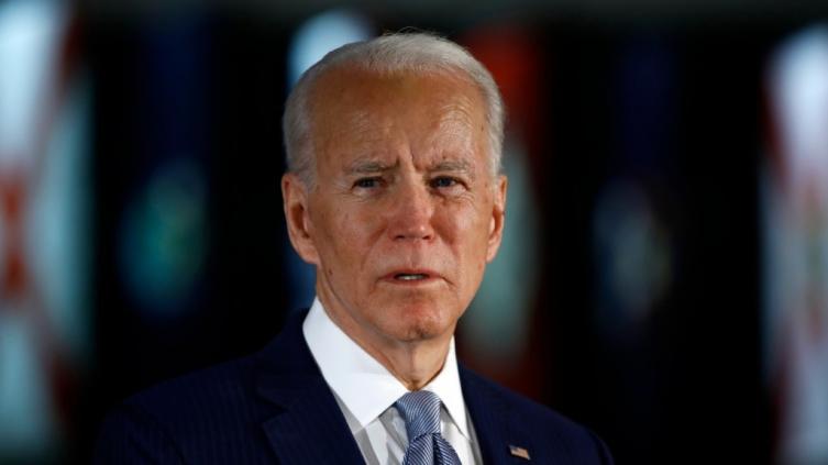Biden aconsejó a los estadounidenses que están en Ucrania que abandonen el país