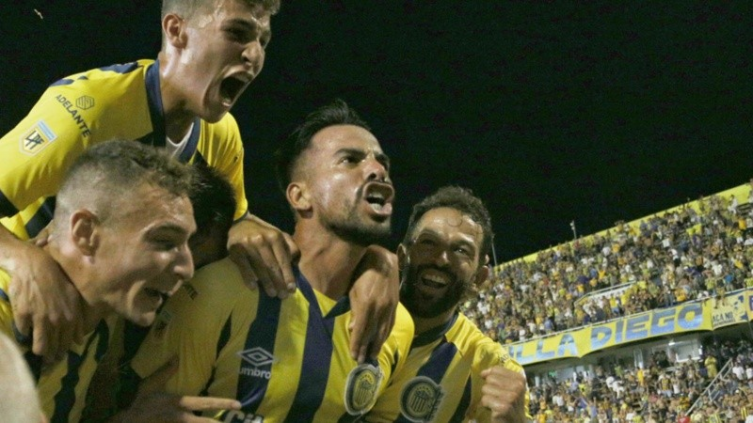 Rosario Central le ganó a Vélez con un bombazo de Báez 