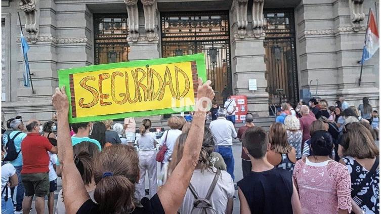 Marcha por la inseguridad en la Ciudad de Santa Fe