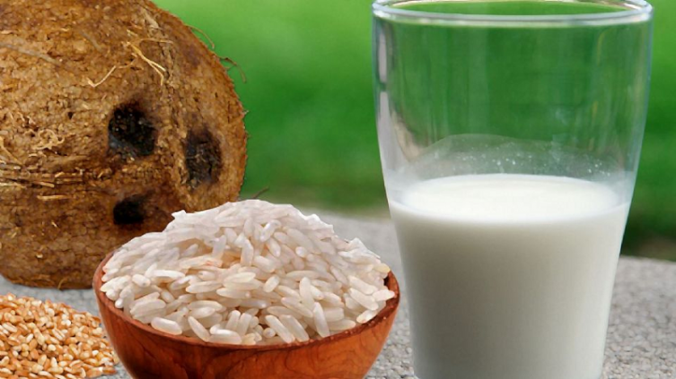 La leche de arroz, gran remedio para la acidez estomacal