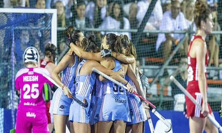 Hockey: Doble triunfo ante Inglaterra