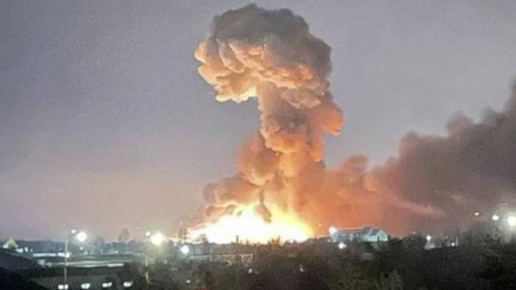 Comenzaron los bombardeos rusos en Ucrania y crece la tensión mundial