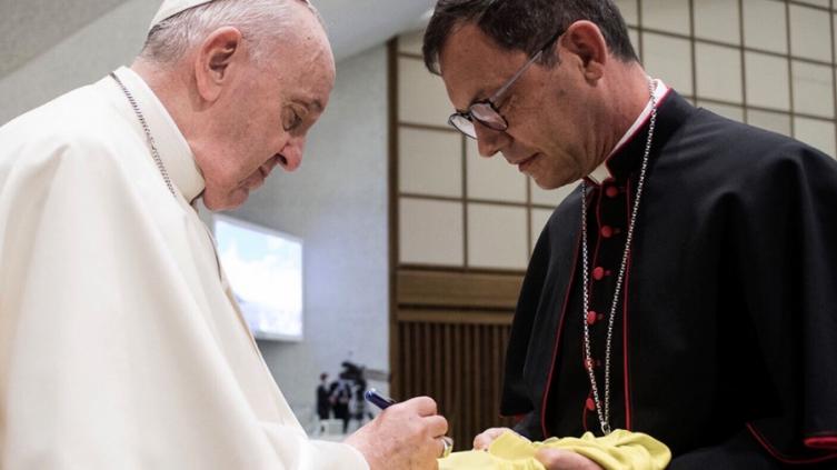 Vaticano: El Papa se presentó en la embajada rusa para intentar mediar en el conflicto