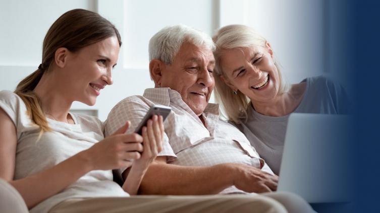 Con Banco Macro, la fe de vida está en tu celular y en tu tarjeta de débito