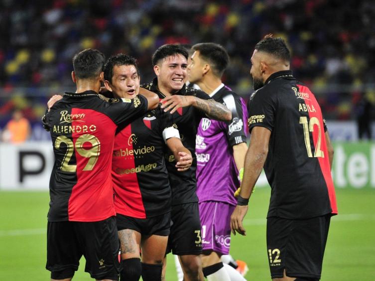 Colón apela a la rotación para enfrentar a Peñarol (SJ)