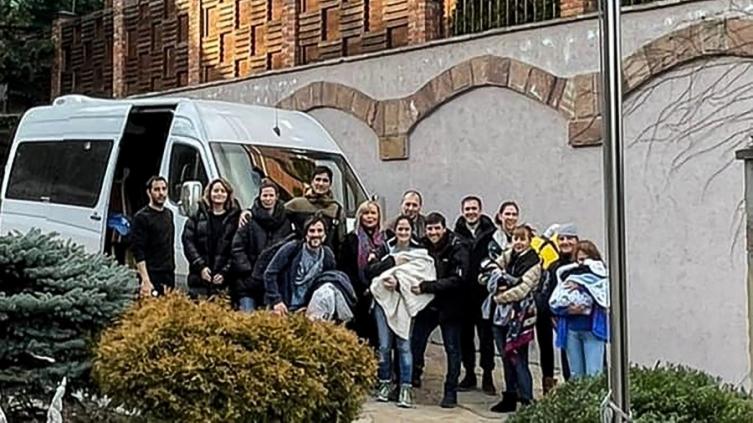 Hay 32 argentinos que lograron salir de Ucrania