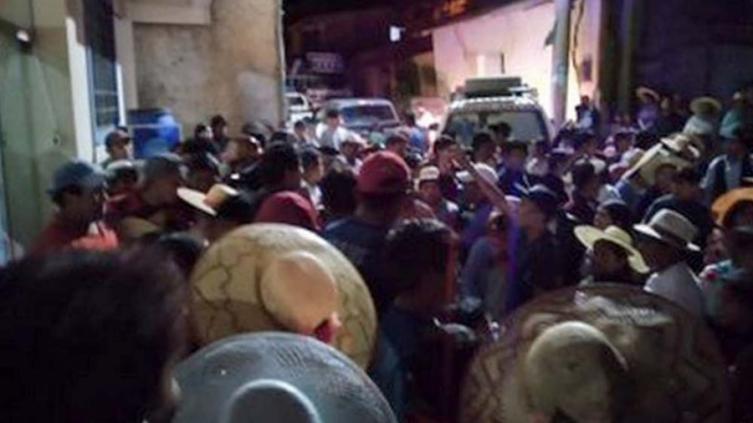 Bolivia: Ocho personas murieron atropelladas tras un desfile de carnaval
