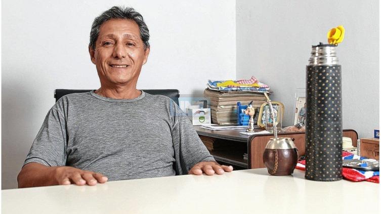 Tras la salida de Delfino, Patronato busca nuevo técnico