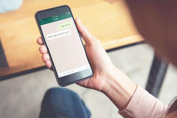 4 cosas ilegales que hacemos todos los días en Whatsapp 