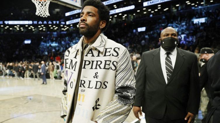 La NBA multó a Brooklyn Nets por permitir a un jugador no vacunado ingresar al vestuario