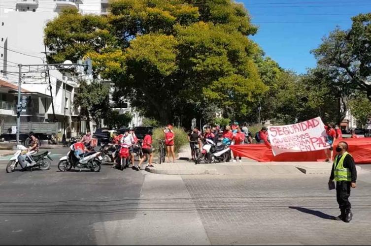 Nueva manifestación de cadetes y deliverys por seguridad