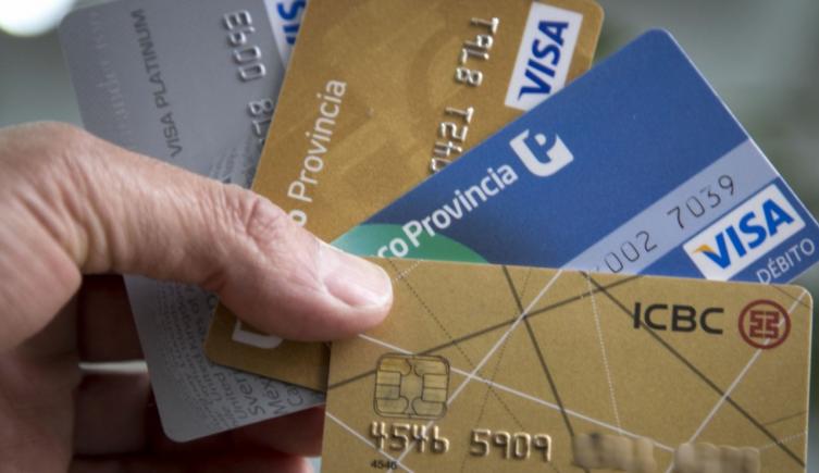 El financiamiento con tarjetas de crédito será más costoso 