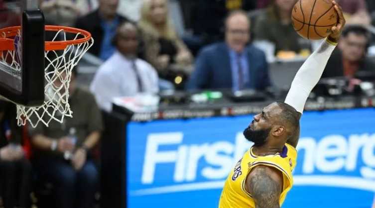 LeBron James sigue haciendo historia en la NBA