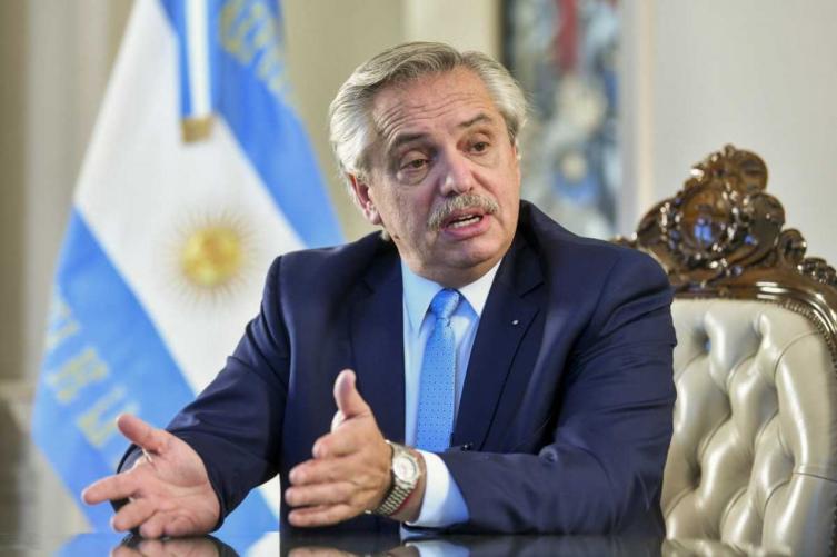  Alberto Fernández se reunió con la CGT y la UIA