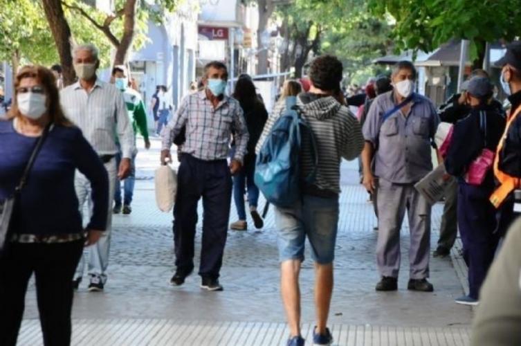 Miércoles con 144 nuevos casos en la provincia y 4 en la ciudad