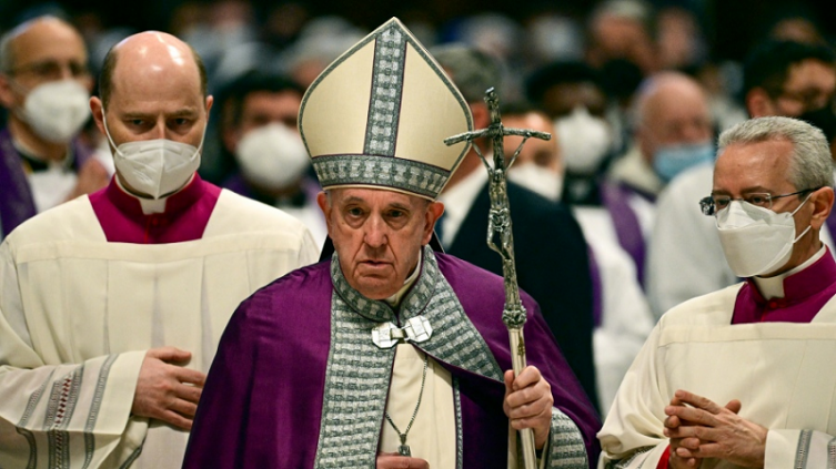 Canadá: el Papa pidió perdón por abusos en internados para indígenas