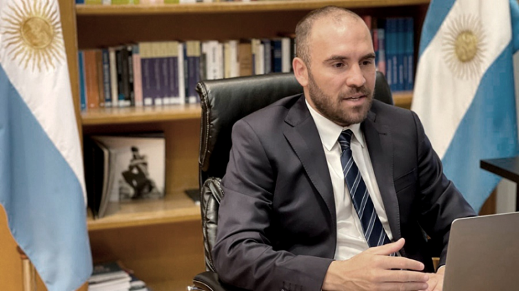Guzmán analizó con autoridades de YPF el futuro de la empresa