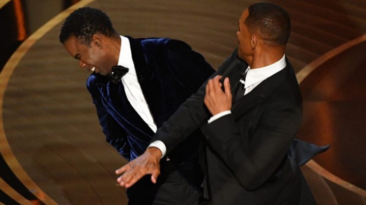 The Academy prohíbe a Will Smith de los Oscars por 10 años
